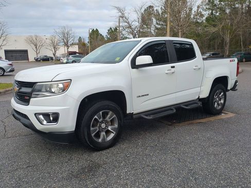 Used 2018 Chevrolet Colorado Z71 image 2