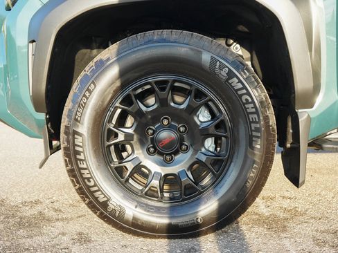 Certified 2026 Toyota 4Runner TRD Off-Road Premium w/ Tow Technology Package AWD/4WD image 31