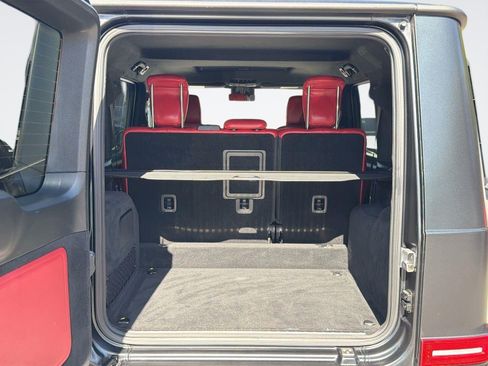 Used 2024 Mercedes-Benz G 550 image 25