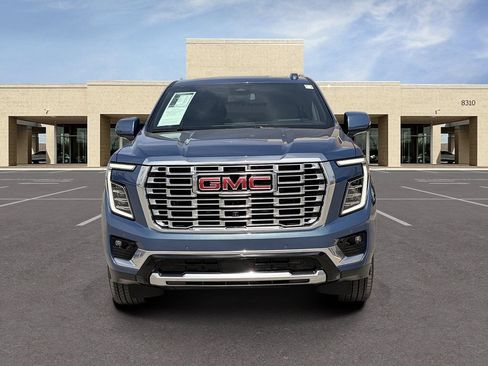 Used 2026 GMC Yukon XL Denali w/ Sun & Power Step Package AWD/4WD image 2