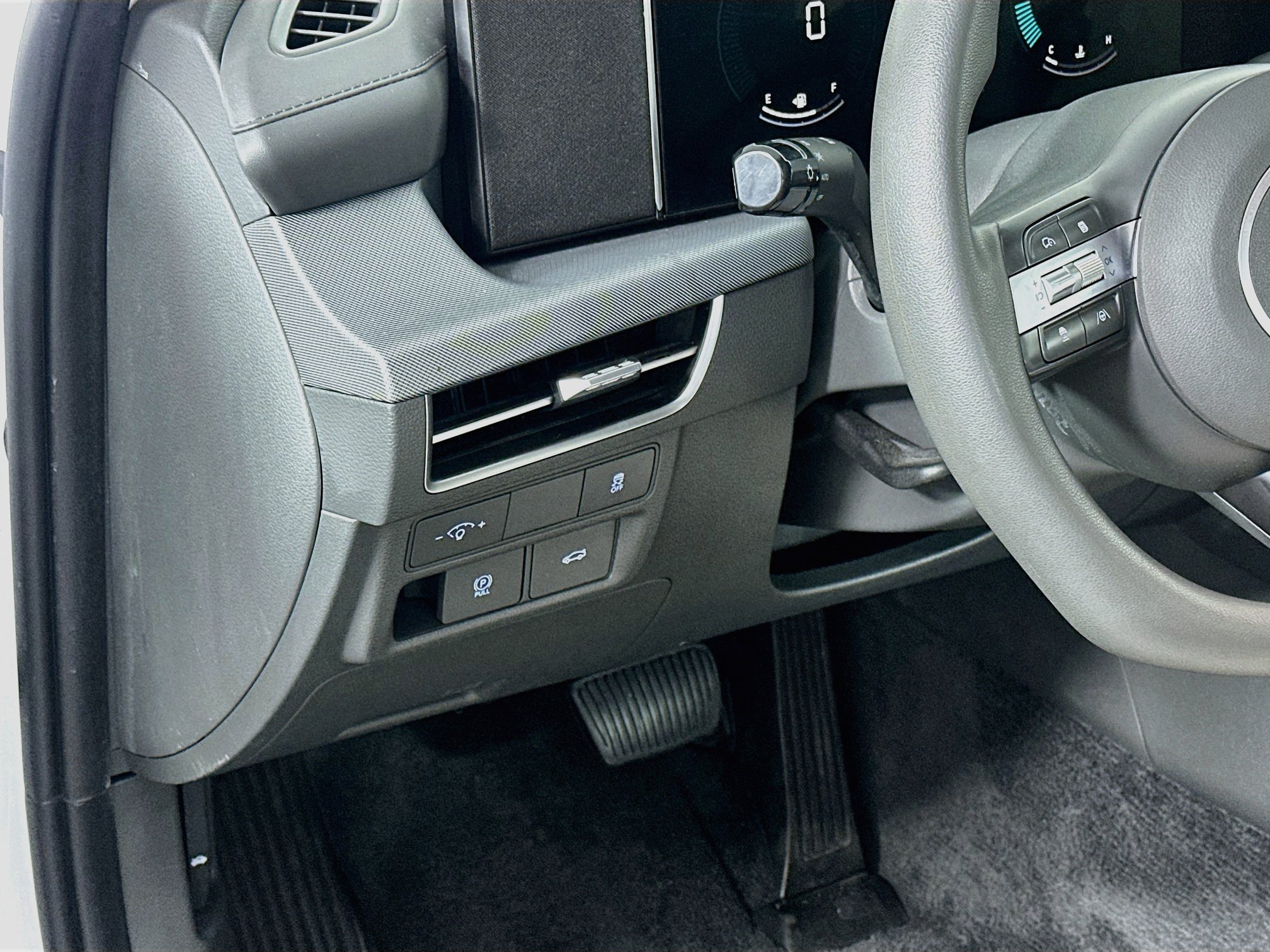 Used 2025 Hyundai Sonata SEL FWD image 17