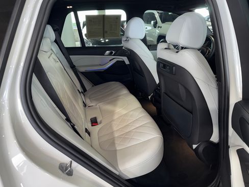 Used 2023 BMW X5 sDrive40i w/ Parking Assistance Package RWD image 18