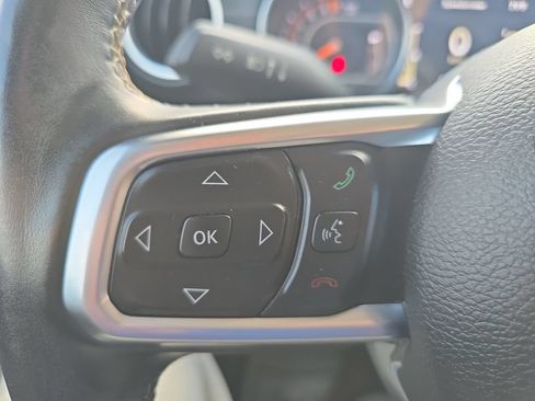 Used 2020 Jeep Gladiator Overland AWD/4WD image 26