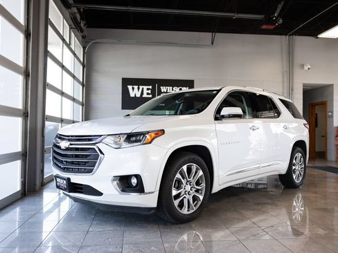 Used 2019 Chevrolet Traverse Premier w/ LPO, Floor Liner Package AWD/4WD image 2