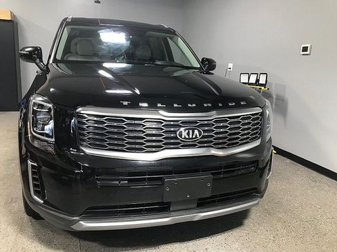 Used 2020 Kia Telluride S AWD/4WD image 8