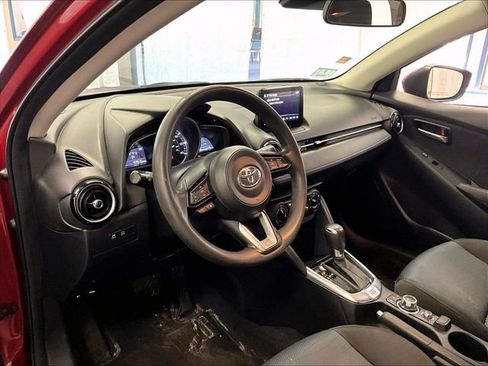 Used 2020 Toyota Yaris LE FWD image 12