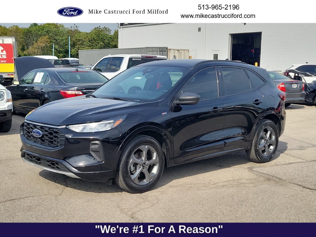 Used 2023 Ford Escape ST-Line w/ Tech Pack #1 AWD/4WD image 1