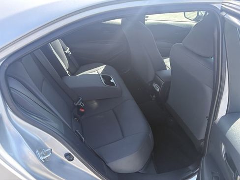 Used 2025 Toyota Corolla LE FWD image 16