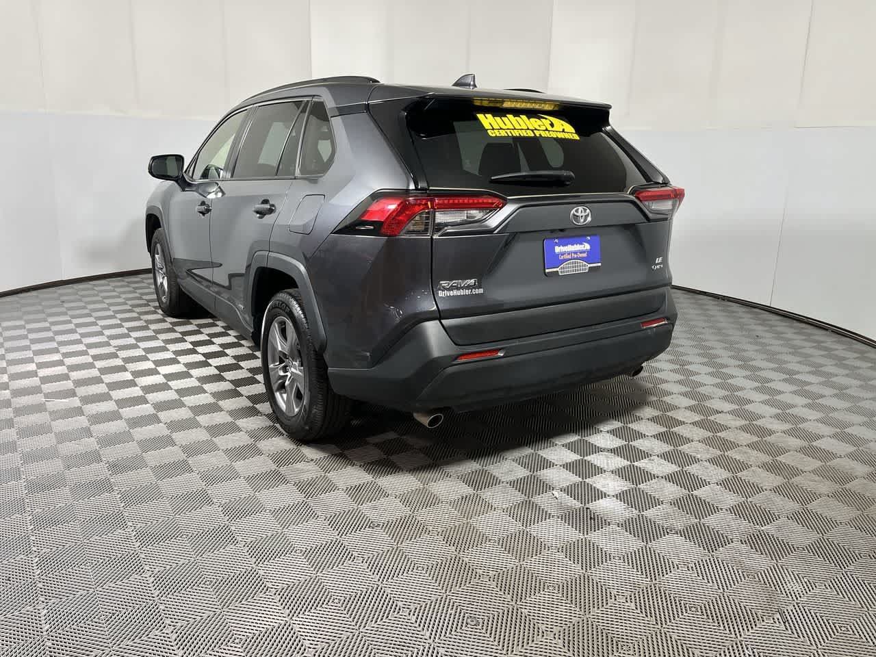 Used 2025 Toyota RAV4 LE AWD/4WD image 6