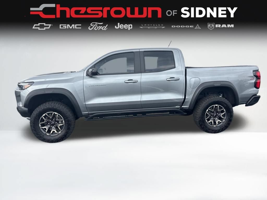 Used 2025 Chevrolet Colorado ZR2 AWD/4WD image 2