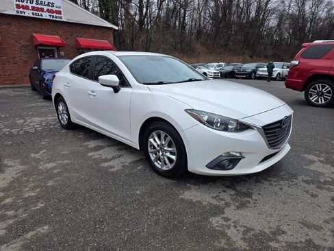 Used 2015 MAZDA MAZDA3 i Touring w/ Technology Package image 3