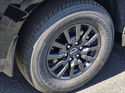 New 2026 Nissan Armada SV image 5