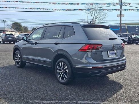 Used 2022 Volkswagen Tiguan S image 4