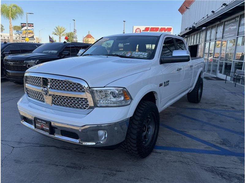 Used 2018 RAM 1500 Laramie w/ Convenience Group AWD/4WD image 10