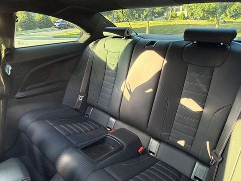 Used 2024 BMW M2 w/ Carbon Package RWD image 5