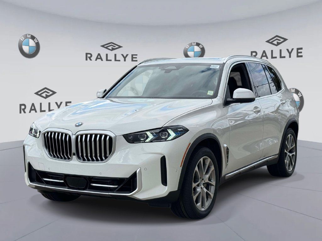 Certified 2024 BMW X5 xDrive40i w/ Premium Package AWD/4WD image 3