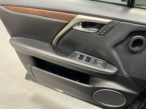 Used 2020 Lexus RX 450hL AWD w/ Premium Package image 14