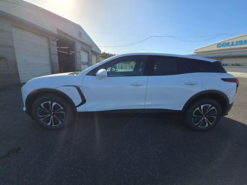 New 2026 Chevrolet Blazer EV LT image 8