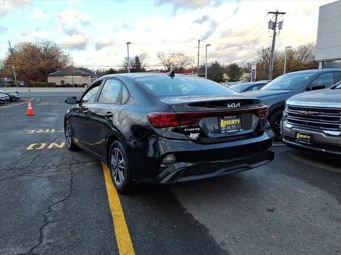 Certified 2023 Kia Forte LXS image 4