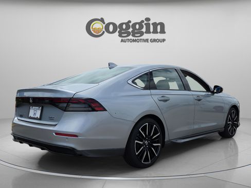 New 2026 Honda Accord Touring image 5