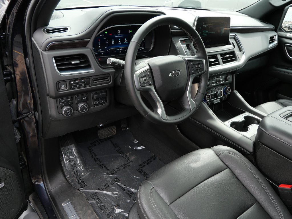 Used 2023 Chevrolet Tahoe Z71 w/ Z71 Off-Road Package AWD/4WD image 16