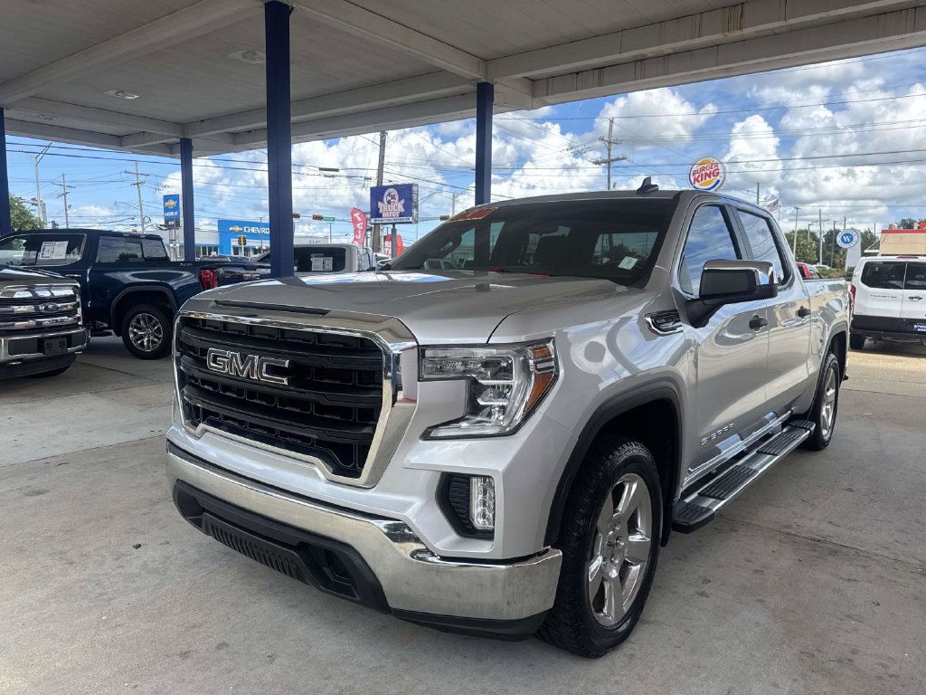 Used 2020 GMC Sierra 1500 2WD Crew Cab w/ Sierra Value Package image 3
