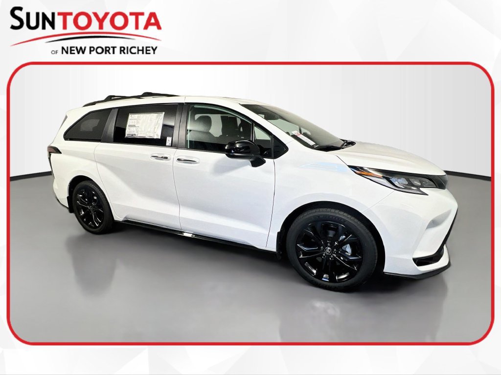 New 2026 Toyota Sienna XSE FWD image 1