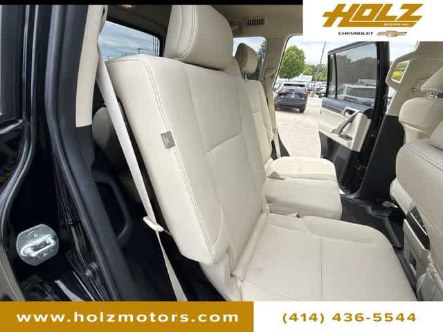 Used 2023 Lexus GX 460 Premium w/ Premium Package AWD/4WD image 28
