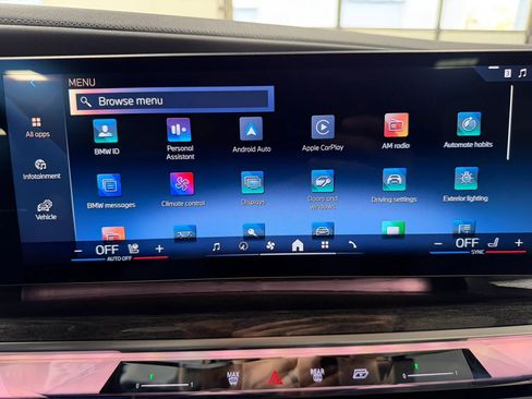 Used 2023 BMW 760i xDrive AWD/4WD image 27