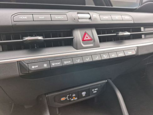 New 2025 Kia K4 LXS image 22