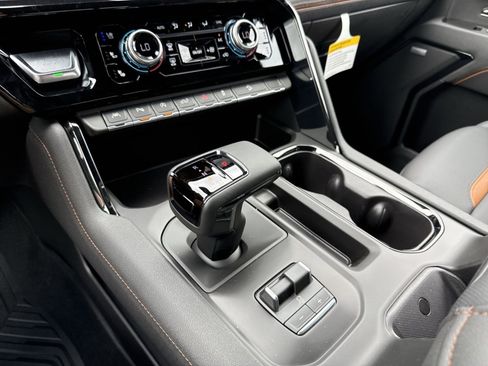 New 2026 GMC Sierra 1500 AT4 w/ AT4 Premium Package AWD/4WD image 19