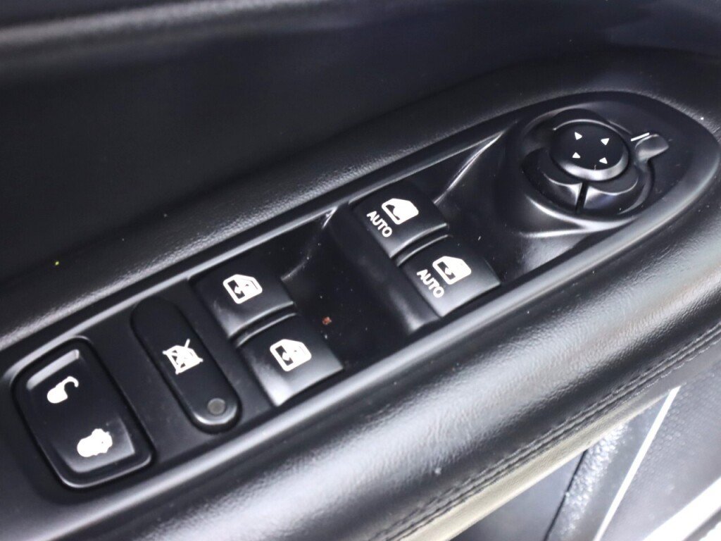 Used 2019 Jeep Compass Latitude AWD/4WD image 28