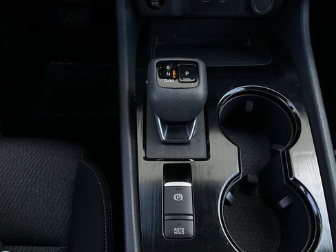 Used 2025 Nissan Rogue SV image 24