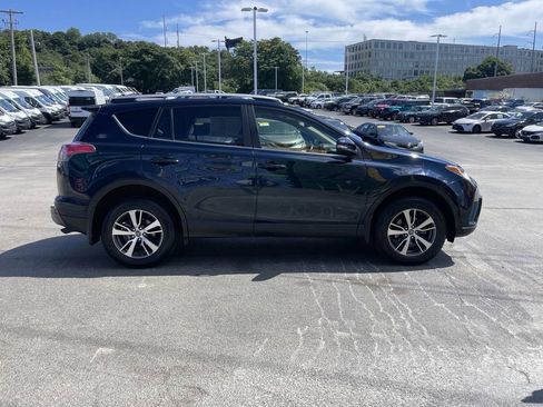 Used 2017 Toyota RAV4 XLE image 7