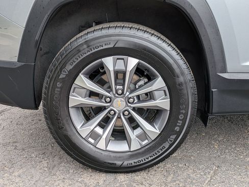 Certified 2025 Chevrolet Equinox LT w/ Safety and Technology Package FWD image 13