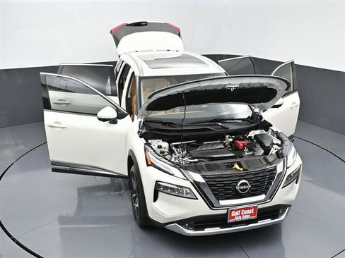 Used 2022 Nissan Rogue Platinum w/ Head-Up Display Package AWD/4WD image 45