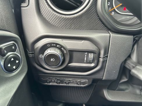 New 2025 Jeep Wrangler Rubicon image 18