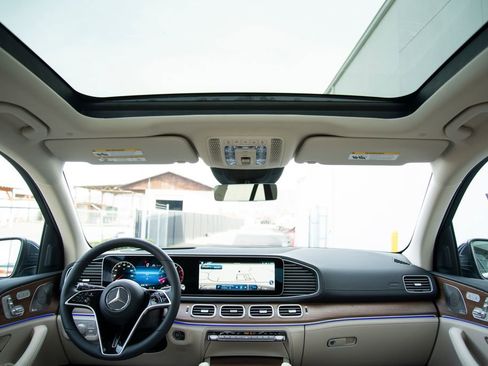 New 2026 Mercedes-Benz GLE 450 4MATIC image 16