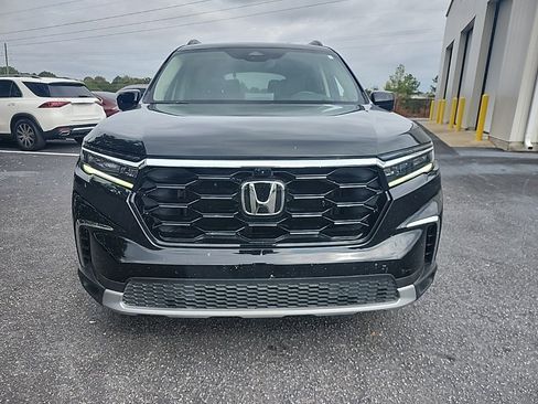 Used 2023 Honda Pilot Elite image 2