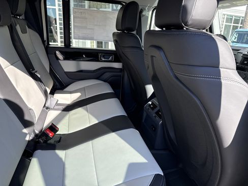 New 2025 INEOS Grenadier Fieldmaster Edition image 30