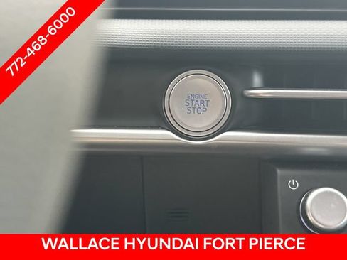 Used 2025 Hyundai Tucson SE FWD image 25