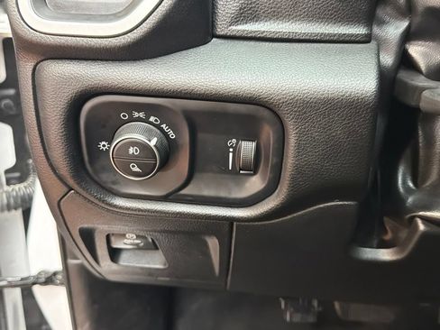 Used 2023 RAM 1500 Big Horn AWD/4WD image 24