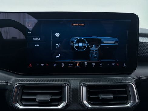 Used 2024 Ford Mustang GT Premium image 26