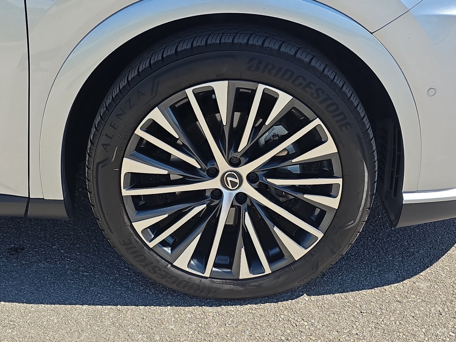 Used 2025 Lexus RX 350 Premium Plus w/ Convenience Package AWD/4WD image 29