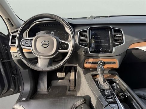 Used 2018 Volvo XC90 T6 Inscription w/ Convenience Package image 16