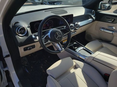 Certified 2025 Mercedes-Benz GLB 250 image 24