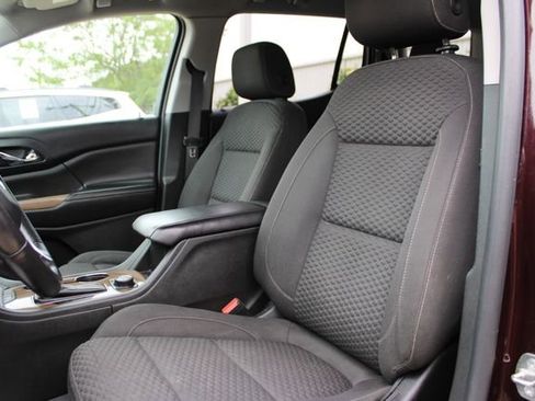 Used 2017 GMC Acadia SLE w/ Driver Alert Package I FWD image 19