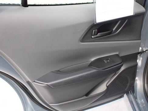 Used 2024 Toyota Prius LE image 12