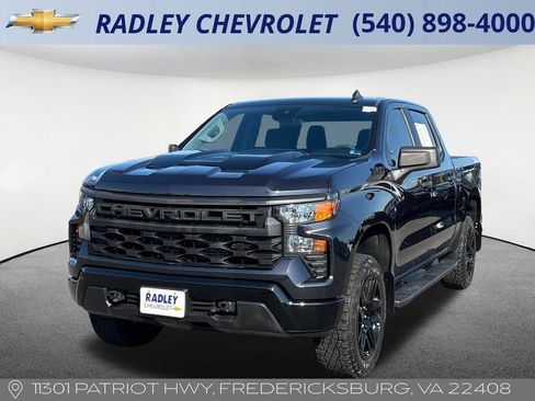 Used 2024 Chevrolet Silverado 1500 Custom Trail Boss w/ LPO, Dark Essentials Package AWD/4WD image 1