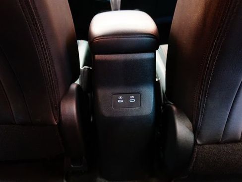 Certified 2025 Nissan Kicks SR AWD/4WD image 36